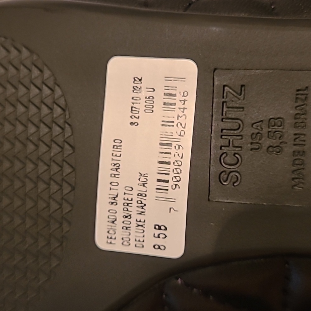 Black slip on shoes - Picture 2 of 4